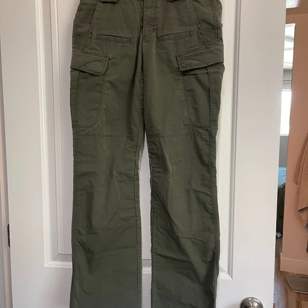 5.11 Tactical Green Cargo Pants Durable Utility Design - Picture 1 of 3